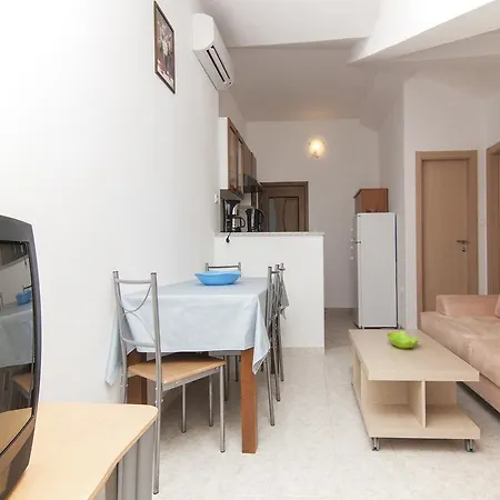 Appartement Amella 328 Pula