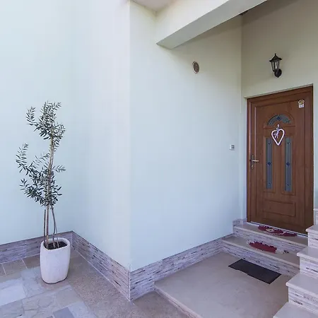 Amella 328 Appartement Pula